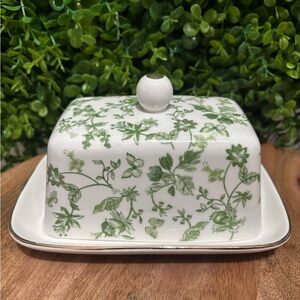 Grace Teaware NWT Classic porcelain Butter Dish with Green Floral Pattern